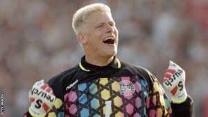 Peter bolesław schmeichel mbe (danish pronunciation: Peter Schmeichel Voted Greatest Goalkeeper In The Premier League This Could Be Why Bbc Sport