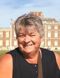 Kylie Dunne's Instagram, Twitter & Facebook