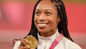 Quadruplets Surprise British Couple During Pregnancy