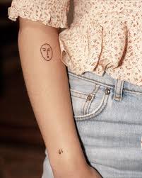 Mi Piace 2 090 Commenti 9 Joey De Boer Joeydeboer Su Instagram Henri Matisse Matisse Fineline Linedr In 2020 Matisse Tattoo Henri Matisse Small Tattoos