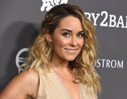 Wear this style during your wedding parties. 30 Easy Wedding Guest Hairstyles Best Hair Ideas For Wedding Guests