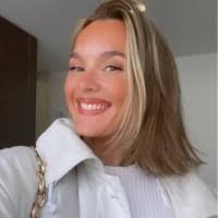 Amanda Laitinen's Instagram, Twitter & Facebook