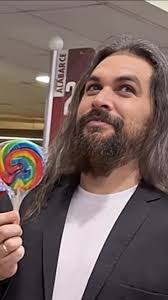 Jason Gonçalves Mamoa da Shopee tá estudando canto agora... Obrigado pelos  40 meus seguidores 🙏🏻 @prideofgypsies @osentidodavoz @leonardogoncal7  #gospel #jasonmomoa #guitarrista #aquaman