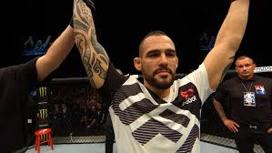 Rooted in coconut creek, member of att. Santiago Ponzinibbio Ufc