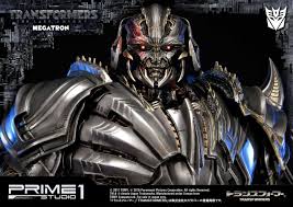 He discovered a new source of dark energon, the blood of unicron, with which he could reanimate fallen transformers as an army of the undead. Megatron Transformers The Last Statue Prime 1 Studio