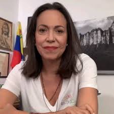 @mariacorinamachado, Queridos venezolanos, llegó el día!!!, Tenemos 25 años  luchando por un momento y el momento llegó., Les pido que escuchen y  compartan este mensaje en el cual les pido unas ...