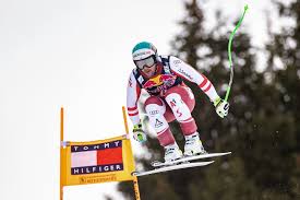 Kriechmayr stürzte in der linkskurve zur traverse und landete unsanft im fangnetz. Vincent Kriechmayr Flies Over The Kitzbuhel Training Run Inspired Traveler Latest News