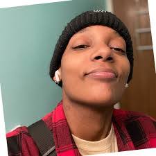 Ebony Grady's Instagram, Twitter & Facebook