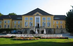 Häuser zum kauf in bautzen verzeichnet auf einer landkarte mit lokalinformation zu bautzen. Bildungsgut Schmochtitz Sankt Benno Himmlische Herbergen