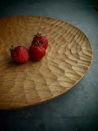 木工作家 工房イサド 本田淳 jun honda 主に国産の広葉樹 ナラ タモ クリ を使ったテーブルやイスなどの家具や お皿やお盆などの木工品を作っています お皿 皿 工房