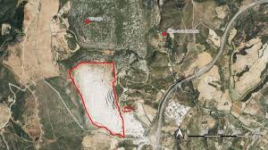 Denuncian una colosal extracción de piedras en la Sierra de la Utrera  para construir la nueva escollera de Gibraltar