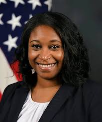 Deanna Randolph's Instagram, Twitter & Facebook