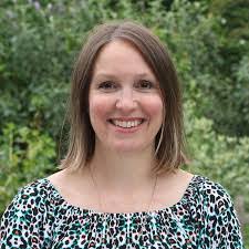 Bridget Henderson's Instagram, Twitter & Facebook