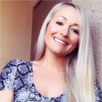 Danielle Cantrell's Instagram, Twitter & Facebook