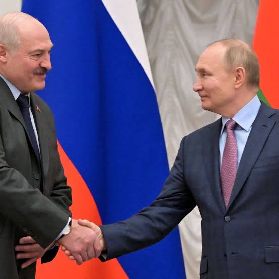 Russian Troops Invade Ukraine via Belarus to Seize Chernobyl
