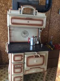 Poele L Islet Fonctionel Art Objets A Collectionner Sherbrooke Kijiji Vintage Appliances Wood Burning Cook Stove Kijiji