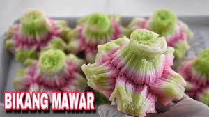 Karena termasuk kue basah, jadi tidak terlalu tahan lama, hanya sekitar dua sampai tiga hari. Buat Buat Coro Bikang Mawar Berserat Tetap Empuk Walau Sudah Dingin By Mama Ina