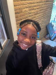 Elegant Chic Halo Braid.. Get a Similiar Look Here:  http://www.naturalhairmag.com/elegant-chic-halo-braid/?utm_source=reembed&utm_medium=widget&utm_campaign=popular  IG: @_whitneythestylist