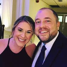 Holly Traxler's Instagram, Twitter & Facebook