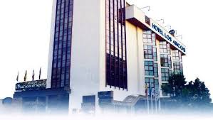 Bu 4 yıldızlı otel alcazar of segovia ile 3,3 mi (5,3 km) ve puerto de navacerrada kayak merkezi ile 17,7 mi (28,6 km) mesafede. Hotel Ar Los Arcos Segovia 4 Hrs Sterne Hotel Bei Hrs Mit Gratis Leistungen