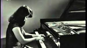 Díky streamingu hudby na deezeru můžete objevovat více než 56 milionů skladeb. Martha Argerich