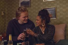 So bald netflix sich zum geplanten erscheinungsdatum von ragnarök staffel 2 äußert. Serienkritik Ragnarok Staffel 2 Lauterfilme De