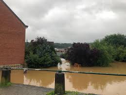 A a] les corps de trois mineurs avaient été retrouvés lundi à 8h09 après qu'une inondation. Point Sur Les Inondations En Province De Namur Evacuation En Cours A Jemelle Routes Inondees Transports Compliques