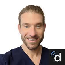 Mary Cargill's Instagram, Twitter & Facebook