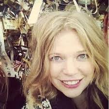 Estella Carr's Instagram, Twitter & Facebook