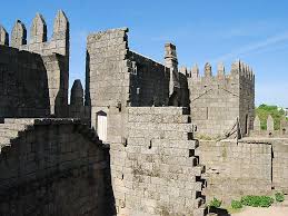 Oui, l'établissement guimarães in propose des chambres intégralement remboursables disponibles sur. Chateau De Guimaraes Oliveira Do Castelo Guimaraes Portugal Sygic Travel