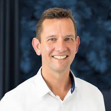 RE/MAX Property Sales > Chris Elliman