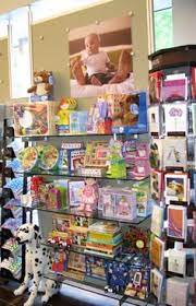 Elegant candles and small decor pieces. 100 Display Ideas Hospital Gifts Gift Shop Display