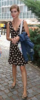 She was born in 1983 in prague, czechoslovakia. Tyden Cz Hana Vagnerova Dceru Jsem Mela V Sestnacti