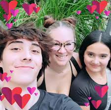 2 big anchors sold my 28 foot cabin cruiser do not need anymore.