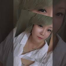 笑多一点💜 开心多一点🩷 知足多一点💛 感恩多一点💙 福气自然多一点🤎 感恩每一天🩵 我还活🉐好好❣️❣️❣️