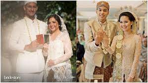 Kami berharap postingan foto nikah latar warna apa diatas bisa bermanfaat buat kalian. 9 Momen Akad Pernikahan Ini Wajib Banget Untuk Diabadikan Sayang Banget Kalau Lupa