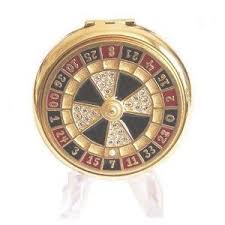 Roulette Wheel Estee Lauder Lucidity Powder Compact Straight From Las Vegas One Of Estee Lauder S Specialty Compacts Compact Mirror Vintage Compact Estee