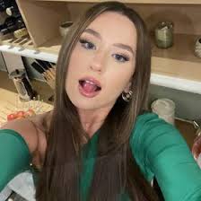 Paige Gamble (paigegamble23)