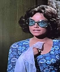 Maureen McCormick Fans Discuss Girls Onstage Performance