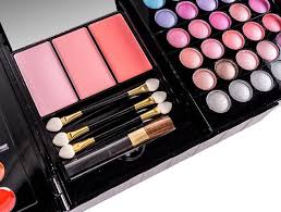 10 all in one makeup kits to streamline