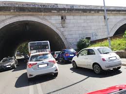 L'immobile con rifiniture di pregio, internamente è composto da: Tragedia A Corso Francia Il Comitato Abitare Ponte Milvio Questi Sono I Pericoli Flaminio Parioli