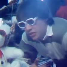 An Old Video Of Keanu Reeves Interviewing Teddy Bears Has Gone Viral & It's  So Cringey