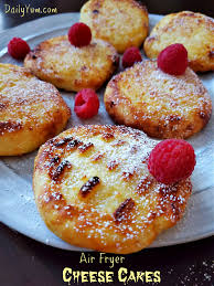 Since cottage cheese is so obviously a keto staple, here are 10 amazing recipes you can make with your new found love. Fluffy Low Carb Cottage Pancakes Daily Yum