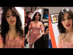 Heheheheheh @camila_cabello estoy viendo mal o son 6 dedos del pie derecho? Camila Cabello Instagram Live Stream October 24 2018 Camilacabello Youtube
