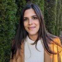 Lisa Esteves's Instagram, Twitter & Facebook