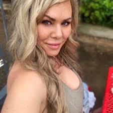 Tiffany Weeks (@Tiffanyyy713)