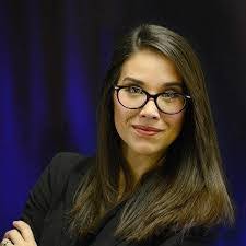 Erin Heilman's Instagram, Twitter & Facebook