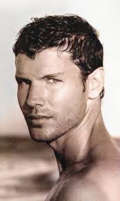 Cameron Helmuth's Instagram, Twitter & Facebook