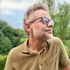 JIM KERR the greatest, from SIMPLE MINDS