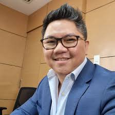 Sri Lanka 🇱🇰 declares bankruptcy! The Sri Lankan Government yesterday  signaled Sri Lanka was bankrupt, announcing a temporary suspension of  repayment of all external debt as of yesterday, saying the country can